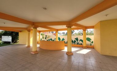 CASA CON ALBERCA. COCOYOC. 4 RECÁMARAS