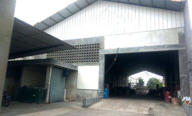 Gudang Strategis dekat Desa Wisata Kasongan