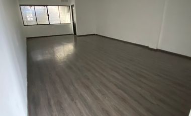 Locales comerciales en renta en San Jerónimo frente a Puerta del Sol