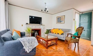Casa en venta de 4 dorm. en Macul