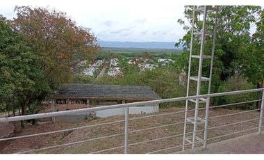 Hermosa Casa en Venta en Condominio   en Girardot