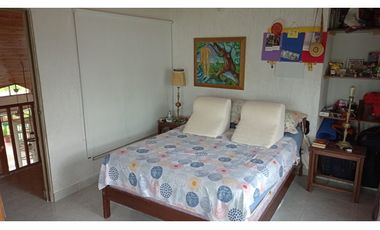 Hermosa Casa en Venta en Condominio   en Girardot