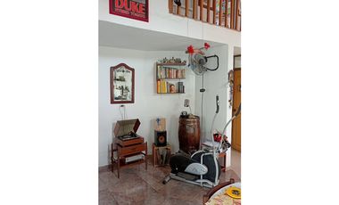 Hermosa Casa en Venta en Condominio   en Girardot