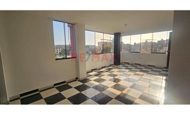 Departamento En Venta – 4To Piso Con Vista Exterior Urb. Razuri