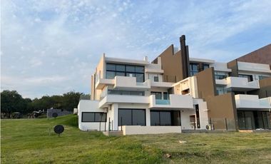 VENTA DEPARTAMENTO 2 DORMITORIOS EN VALLE DEL GOLF