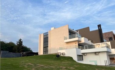 VENTA DEPARTAMENTO 2 DORMITORIOS EN VALLE DEL GOLF