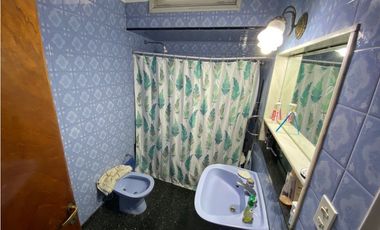 Chalet 3 ambientes. Garage. Zona Chauvín.