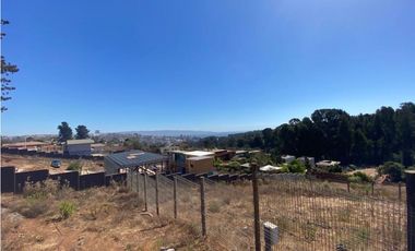 Amplio Terreno en Seguro condominio, Los Pinos