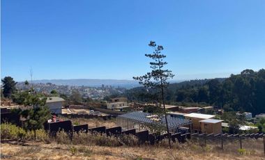 Amplio Terreno en Seguro condominio, Los Pinos