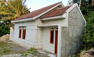Rumah Murah Dekat Jalan Besar Sentolo