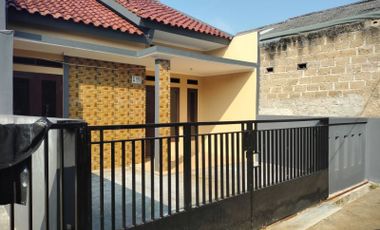 Rumah Tipe Minimalis Include pagar Area ratu jaya, depok
