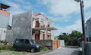 RUMAN ETNIK NAN CANTIK 2 LANTAI TERMURAH DIKOTA JOGJA