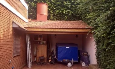 Casa para 2 Familias en venta en Avellaneda Este