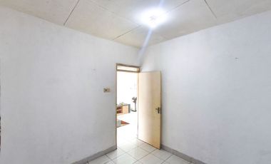 Rumah Seken 1 Lantai Terawat 11 Menit ke RS UniMedika Sepatan J-41097