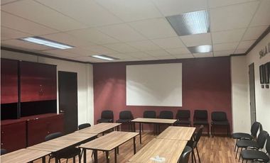 Venta o Renta Edificio de 4 Pisos Frente a Plaza de Toros Pachuca
