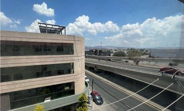 Venta o Renta Edificio de 4 Pisos Frente a Plaza de Toros Pachuca