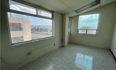 Venta o Renta Edificio de 4 Pisos Frente a Plaza de Toros Pachuca