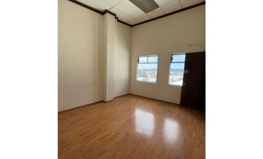 Venta o Renta Edificio de 4 Pisos Frente a Plaza de Toros Pachuca