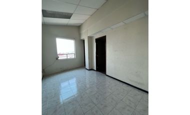 Venta o Renta Edificio de 4 Pisos Frente a Plaza de Toros Pachuca