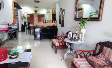 Rumah Tinggal 2 Lantai Akses Jalan Lebar Di Kelapa Gading R2052