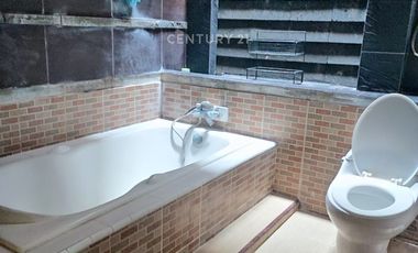 Rumah Tinggal 2 Lantai Akses Jalan Lebar Di Kelapa Gading R2052