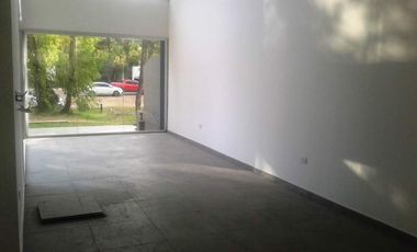 En Pinamar | Local a estrenar sobre Av. Bunge - A1-