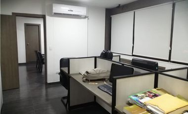 VENTA OFICINA EN CENTRO HISTORICO SANTA MARTA
