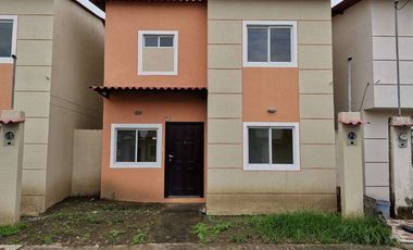 Casa de venta en la Urbanización Durán City, 4 dormitorios, de estreno.