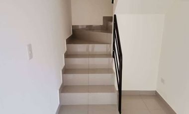 Casa de venta en la Urbanización Durán City, 4 dormitorios, de estreno.