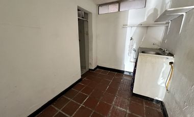 casa en venta en ciudad jardín. Cod V106046