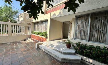 casa en venta en ciudad jardín. Cod V106046
