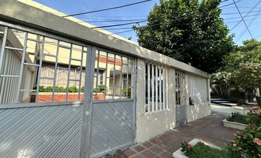 casa en venta en ciudad jardín. Cod V106046