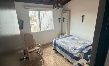 casa en venta en santamaria. Cod V512170