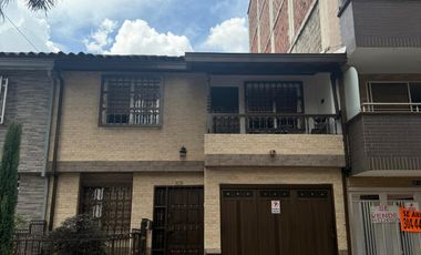 casa en venta en santamaria. Cod V512170