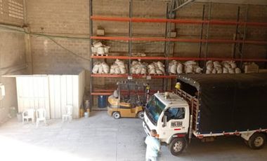 bodega en venta en las estrellas. Cod V1052