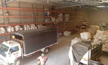 bodega en venta en las estrellas. Cod V1052
