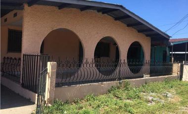 VENTA O ALQUILER CASA 4 HAB EN LA ELISA CHIARI -DAVID