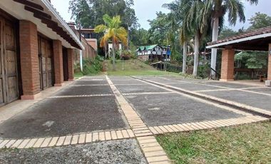 casa campestre en arriendo en yumbo. Cod A110625