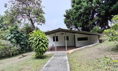 casa campestre en arriendo en yumbo. Cod A110625