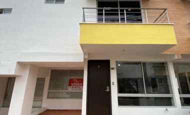 casa en arriendo/venta en anillo vial. Cod V1641
