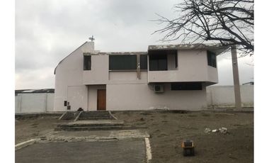 Bodega con terreno de venta en zona sur  Montecristi