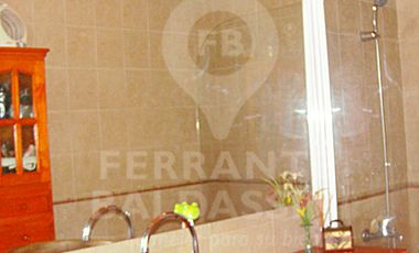 BURZACO - Casa + Duplex nuevo! Ideal 2 Familias! Detalles de categoría. Oportunidad para ver! Muy buena construcción. 2 de Abril esquina Martín Fierro