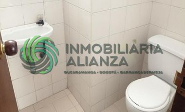 oficina en arriendo en centro. Cod A3348