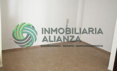 oficina en arriendo en centro. Cod A3348