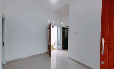 Rumah Baru di Gamping dekat SPBU Amabarketawang dan UMY