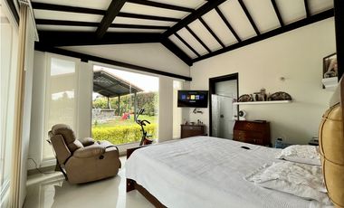 Venta de casa campestre en Guarne