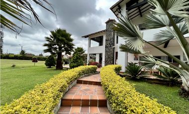 Venta de casa campestre en Guarne