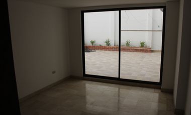 apartamento en venta en cristales. Cod V11351