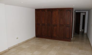 apartamento en venta en cristales. Cod V11351