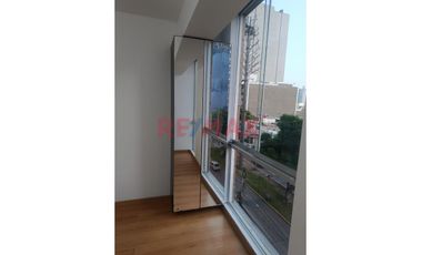 ¡Vive En San Miguel! Dpto. De 3 Dorms Con Balcón, Gas Natural Y Cochera